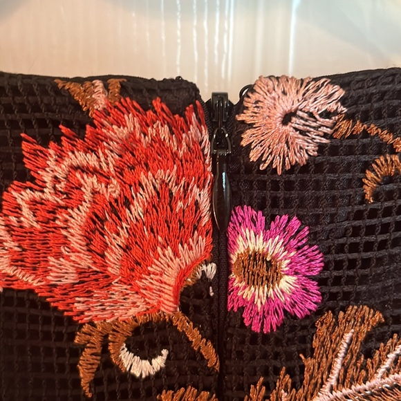 White House Black Market Floral Embroidered Dress - Picture 7 of 13